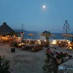 فندق Aquarius 3*