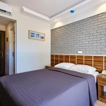Hotel Aquarius 3*