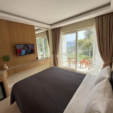Aquarius Hotel 3*